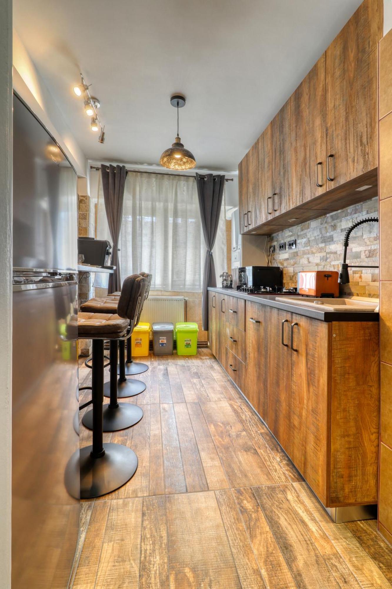 Rdi Elegance Apartment Downtown ブカレスト エクステリア 写真